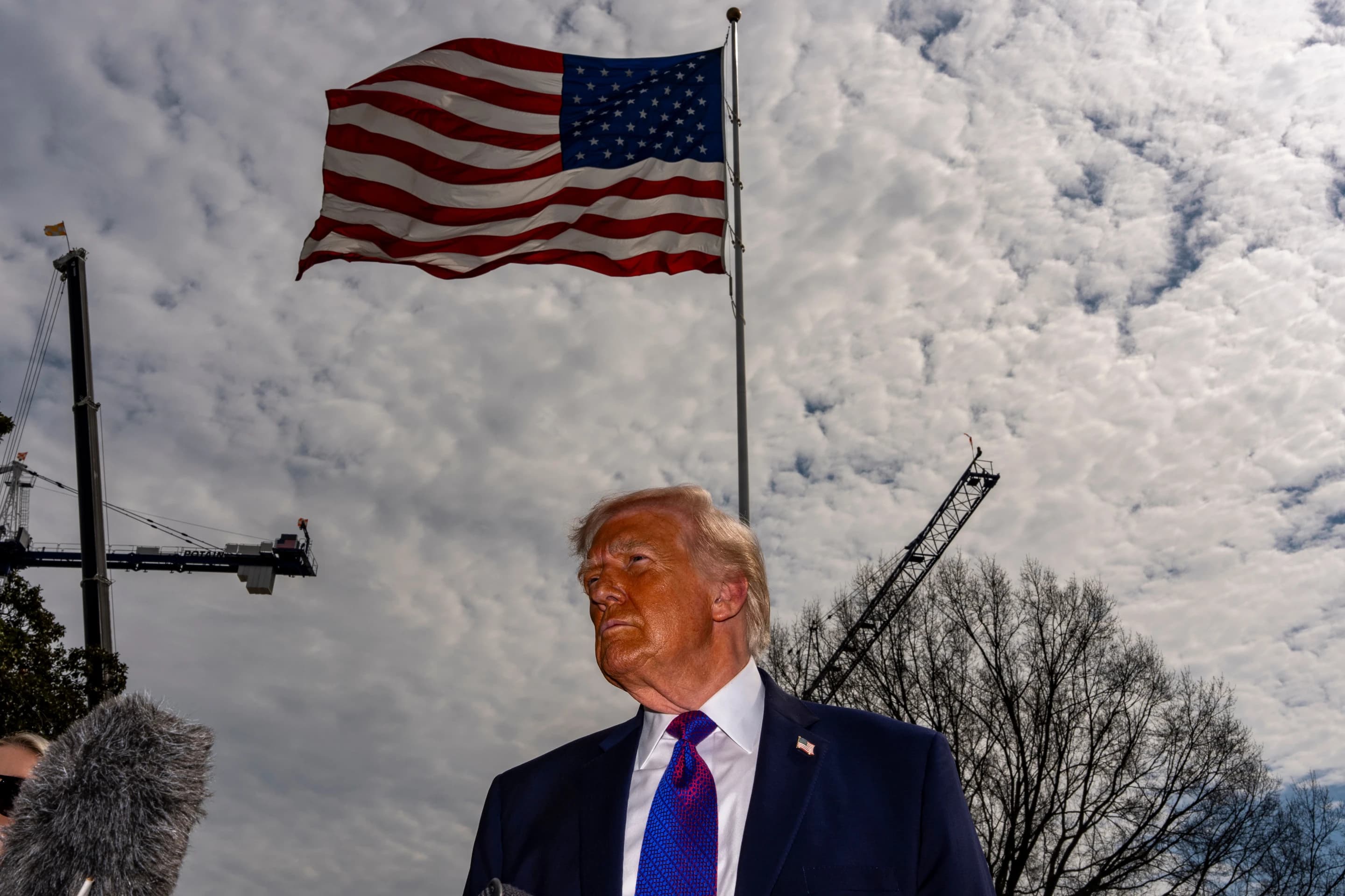 Trump touts cutting drug prices, slams fellow Republican Rep. Massie during stops in Ohio, Kentucky Trump touts cutting drug prices, slams fellow Republican Rep. Massie during stops in Ohio, Kentucky