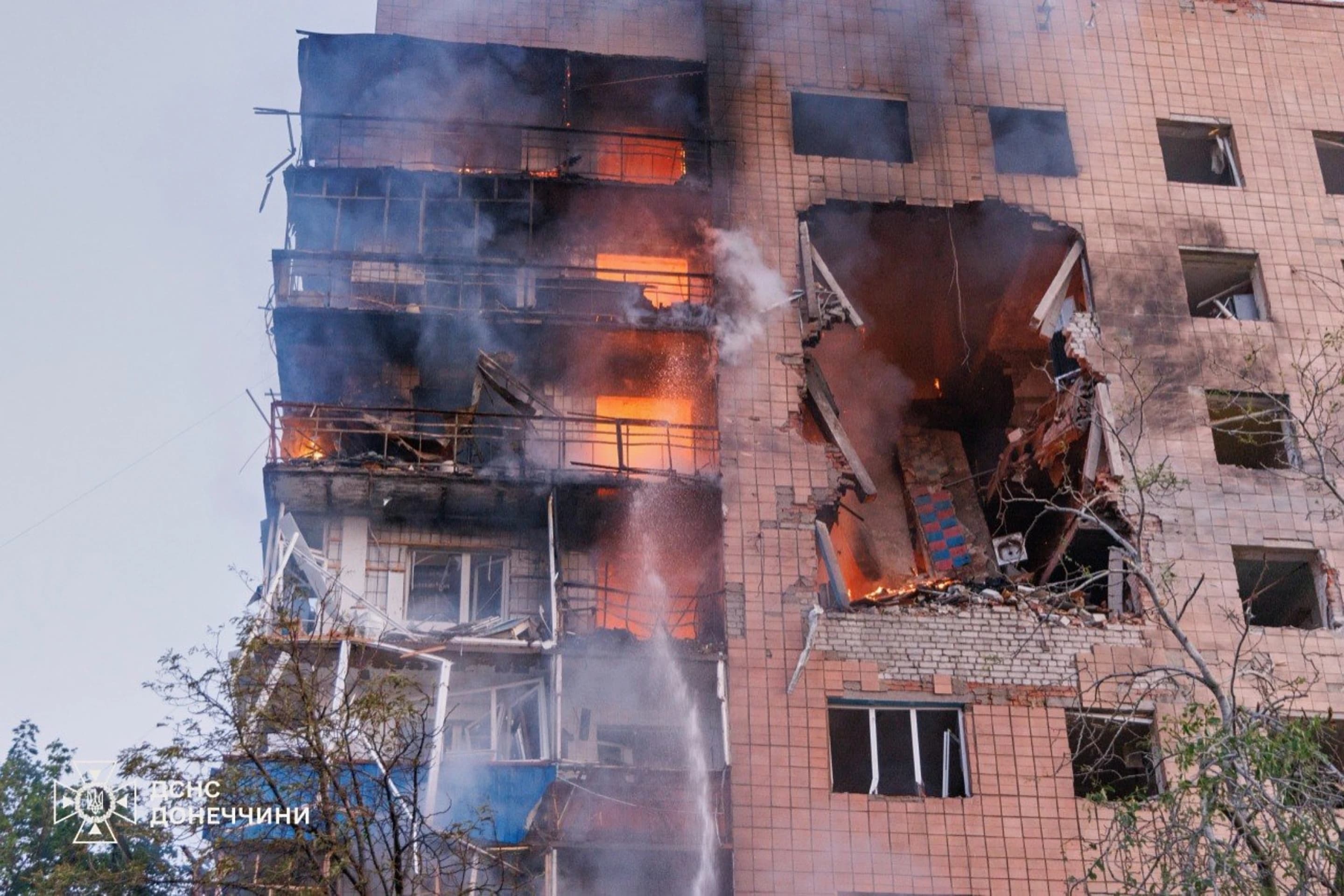 Ukraine Launches Massive Drone Offensive on Moscow as Zelenskyy Faces Growing Domestic Pressure Ukraine Launches Massive Drone Offensive on Moscow as Zelenskyy Faces Growing Domestic Pressure